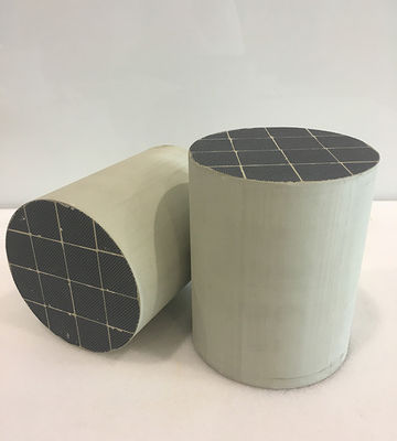 खरीदें DPF उत्प्रेरक परिवर्तक: डीजल निकास निस्पंदन के लिए पुनर्जन्म उत्प्रेरक ऑनलाइन निर्माण