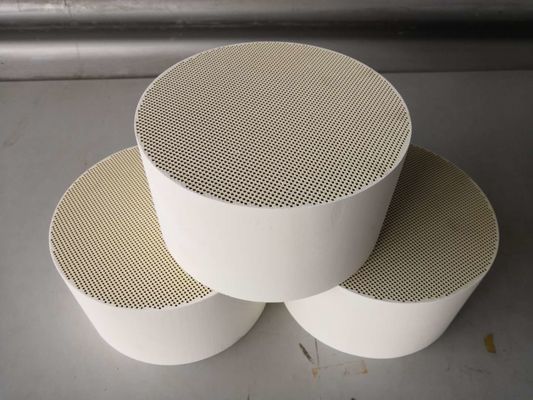 खरीदें डीजल उत्सर्जन नियंत्रण के लिए कम दबाव गिरावट और उच्च प्रवाह दर के साथ कम बैक प्रेशर कैटालिस्ट डीपीएफ ऑनलाइन निर्माण