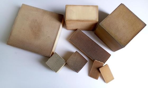 खरीदें कार्बन मोनोऑक्साइड के 200cpsi CO निष्कासन उत्प्रेरक उत्प्रेरक ऑक्सीकरण ऑनलाइन निर्माण