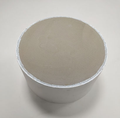 खरीदें ट्रक में 600 Cpsi DOC डीजल ऑक्सीकरण उत्प्रेरक दहन ऑक्सीकरण डीजल इंजन उत्प्रेरक: ऑनलाइन निर्माण