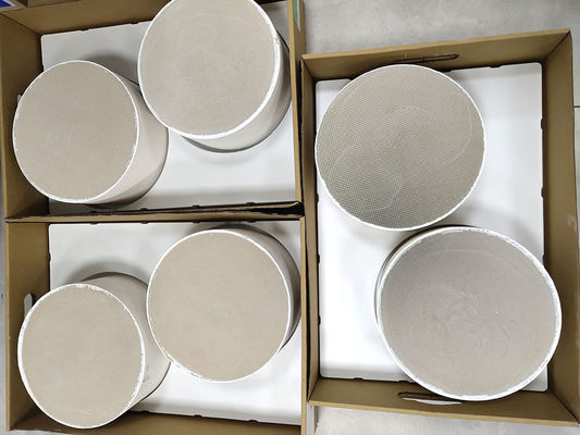 खरीदें 300 सेल स्क्रू डेनॉक्स उत्प्रेरक सामग्री एएससी अमोनिया पर्ची उत्प्रेरक ऑनलाइन निर्माण