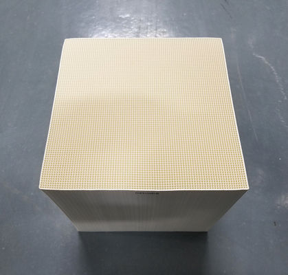 खरीदें प्लेटिनम मधुकोश उत्प्रेरक कनवर्टर सिरेमिक Combustor ऑनलाइन निर्माण