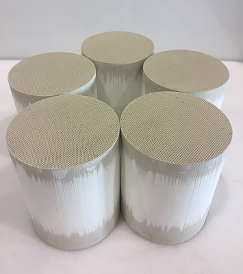 खरीदें यूरोⅡⅢ डीजल इंजन पार्टिकुलेट फ़िल्टर सिस्टम यूरो डीपीएफ रिप्लेसमेंट ऑनलाइन निर्माण