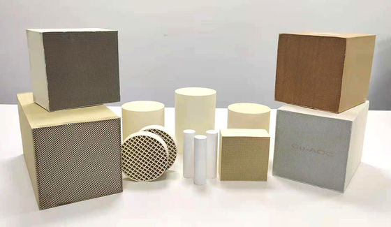 खरीदें कम तापमान वाष्पशील कार्बनिक यौगिकों को हटाने उत्प्रेरक 400cpsi स्थिर पेट्रोकेमिकल ऑनलाइन निर्माण