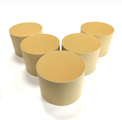 खरीदें 300 CPSI यूरो 3 सिरेमिक हनीकॉम्ब SCR सब्सट्रेट | उत्प्रेरक कनवर्टर निर्माता ऑनलाइन निर्माण