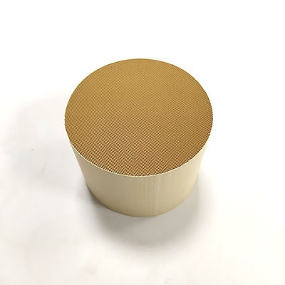 खरीदें उत्प्रेरक कन्वर्टर्स के लिए सिरेमिक हनीकॉम्ब सब्सट्रेट | यूरो 6/VI उत्सर्जन मानकों को पूरा करता है ऑनलाइन निर्माण