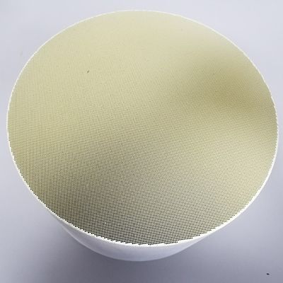 खरीदें ईयू5/ईयू6 डीजल एससीआर उत्प्रेरक वाणिज्यिक और यात्री वाहनों के लिए NOx में कमी ऑनलाइन निर्माण