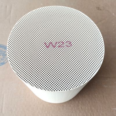 खरीदें Three Way Catalytic Converter for IX35 with Up To 99% Efficiency and 300-800°C Temperature Range ऑनलाइन निर्माण